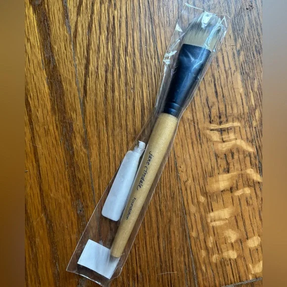 Foundation brush - Picture 2 of 4